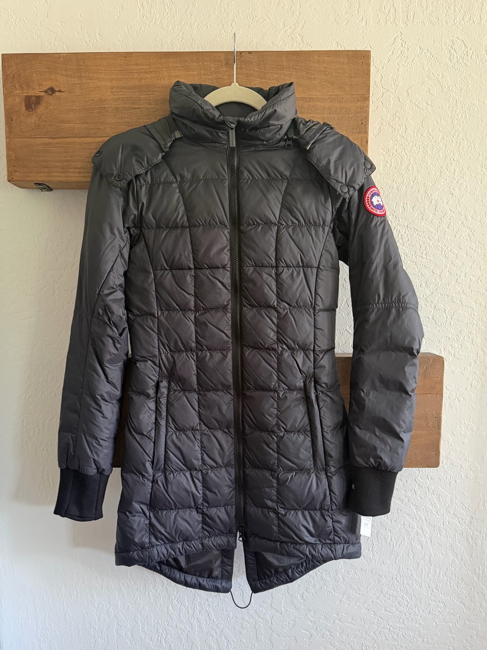 NWT + original receipt -- Canada Goose Women's Ellison Jacket